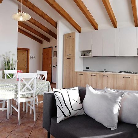 דירות Tenna La Casa Di Athos מראה חיצוני תמונה