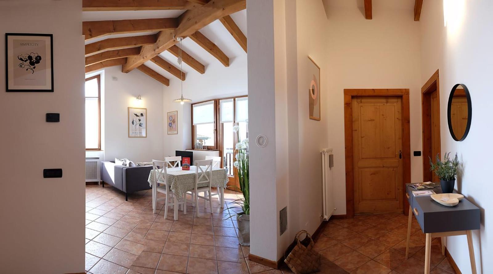 דירות Tenna La Casa Di Athos מראה חיצוני תמונה